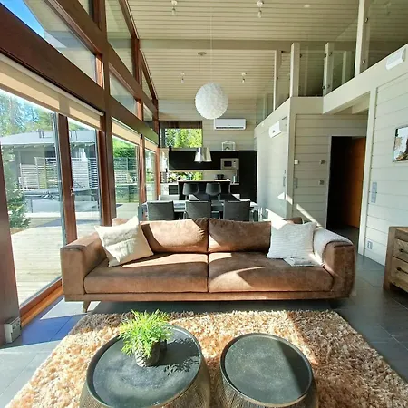 Villa Naava Luppo - Upea Jaervinaekymaellae Ja Ulkoporealtaalla *